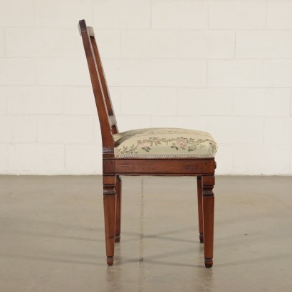 Antik, Stuhl, antike Stühle, antiker Stuhl, antiker italienischer Stuhl, antiker Stuhl, neoklassischer Stuhl, Stuhl des 19. Jahrhunderts, Gruppe von vier neoklassischen Stühlen