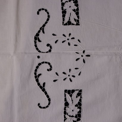 Double Bedcover with Engraved Embroidery Linen