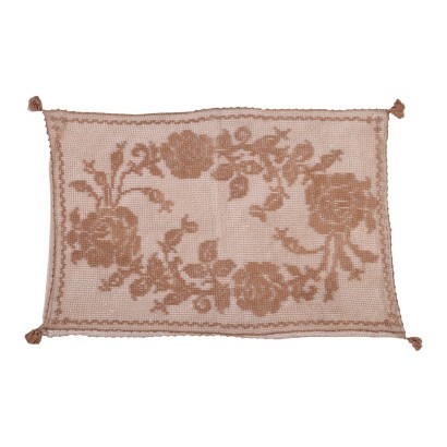 Filet Pillow Cover With Tassels