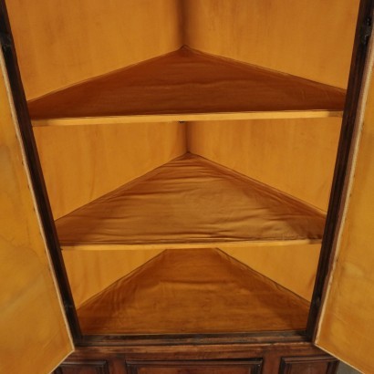 Corner Cabinet Walnut Italy 17th Century