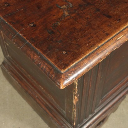 Walnut Chest Italy 18th Cetury