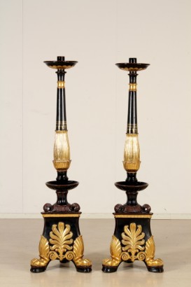antigüedades, cerámica, candelabros de Carlos X, candelabros del siglo XX, candelabros de cerámica de mayólica, candelabros de cerámica, par de candelabros, candelabros