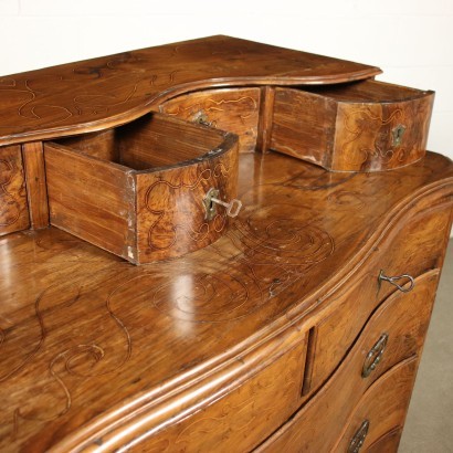 Commode baroque d&apos;Italie centrale