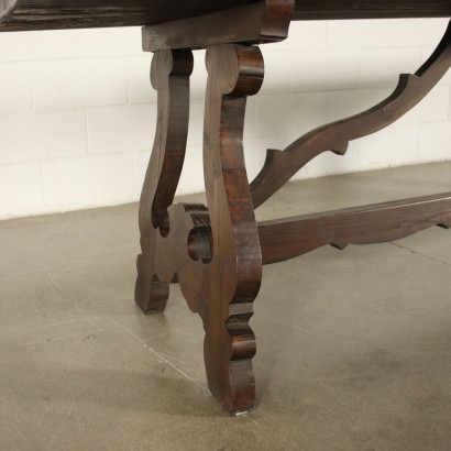Revival Easel Table Chestnut Italy 20th Century
