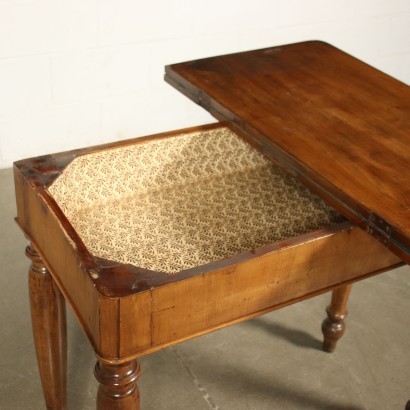 Small Foldable Game Table Walnut Poplar Italy 18th Century