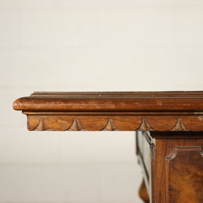 Neo-Renaissance Revival Extendable Table Walnut Italy 20th Century