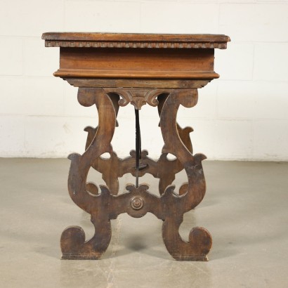 Table basse néo-Renaissance