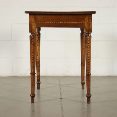 Small Venetian Neo-Renaissance Table Wlanut Marple Italy 18th Century
