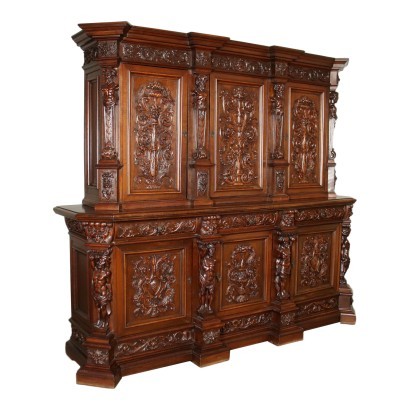 Sideboard in Neo-Renaissance style