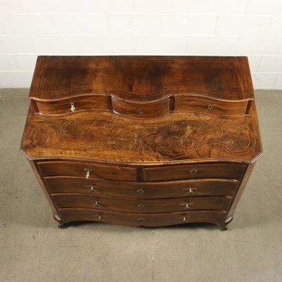 Baroque Chest of Drawers Walnut Center Of Italy 18th Century