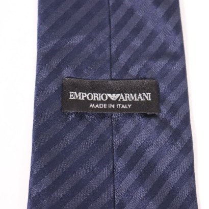 armani, giorgio armani, emporio armani, corbata armani, corbata de seda, segunda mano, moda sostenible, corbata a rayas azul emporio armani