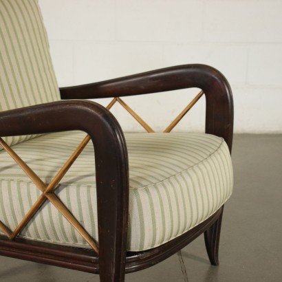 Sessel im Stil von Paolo Buffa, Buchen- und Nussbaumholz, Sitzkissen mit Federn auf Metallbändern, Rückenlehne aus Schaumstoff, Stoffpolsterung. Anpassbar.