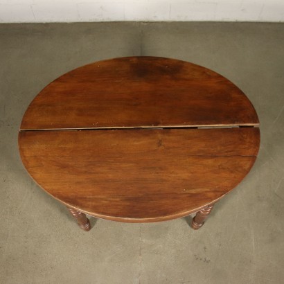 Ausziehbarer Tisch, Nussbaum, Italien, '800.