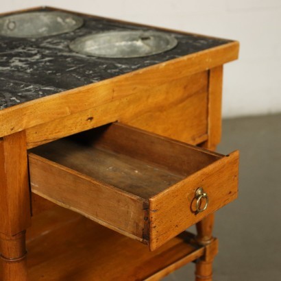 Directory Barber Table