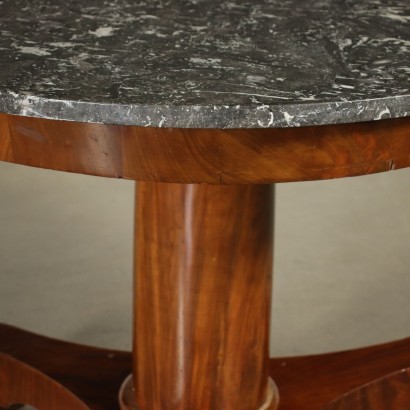 antiguo, mesa, mesa antigua, mesa antigua, mesa italiana antigua, mesa antigua, mesa neoclásica, mesa del siglo XIX, Restauración francesa de Gueridon