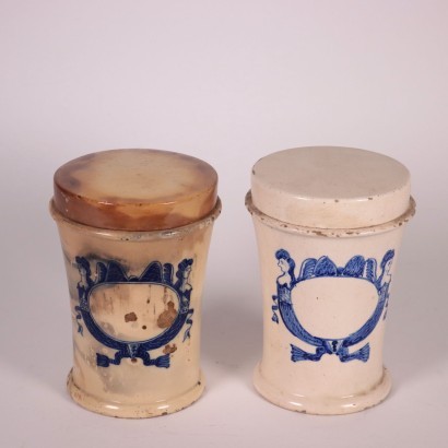 antiguo, jarrón, jarrón antiguo, jarrón antiguo, jarrón italiano antiguo, jarrón antiguo, jarrón neoclásico, jarrón del siglo XIX, grupo de jarras de cerámica de mayólica
