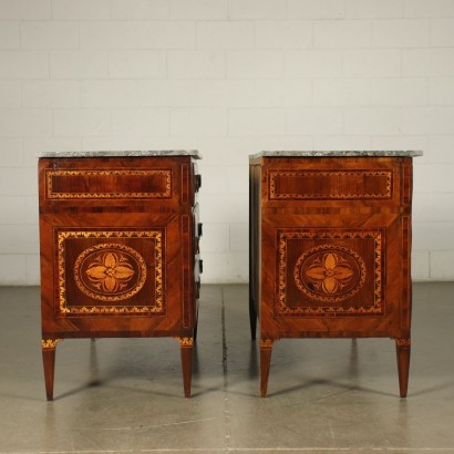 Pair Of Chests Of Drawers Neoclassical Walnut Lombardy Italy Late 1700