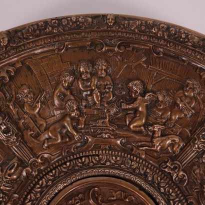 Assiette avec Cruche en Bronze Bronze - Italie XX Siècle