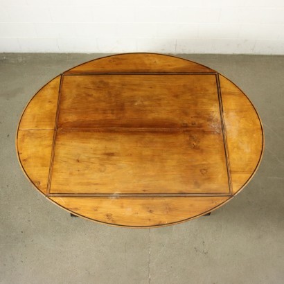 antiguo, mesa, mesa antigua, mesa antigua, mesa italiana antigua, mesa antigua, mesa neoclásica, mesa del siglo XIX, mesa del siglo XIX con alas que se abren
