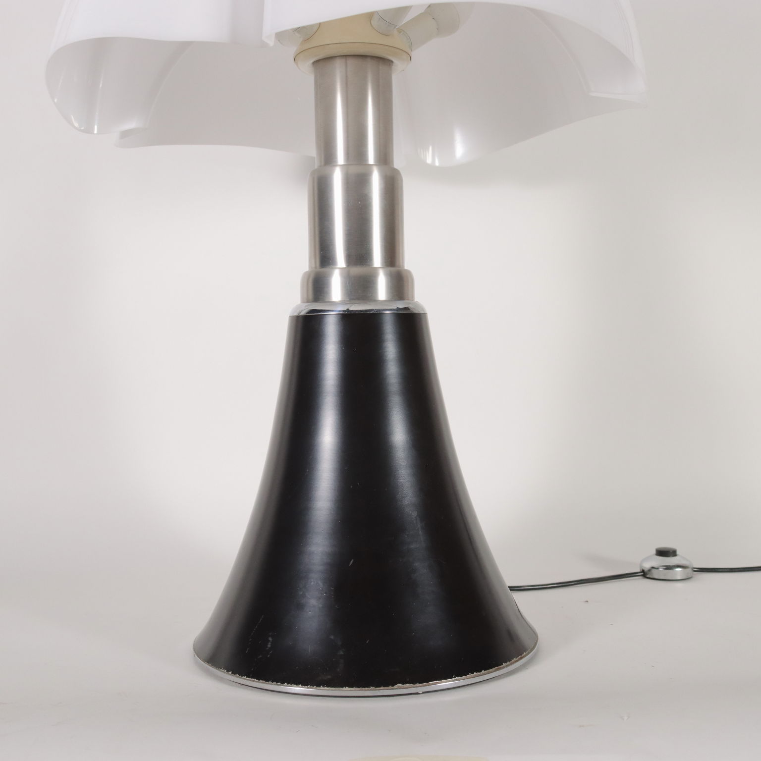 Early Large Italian Pipistrello Lamp by Gae Aulenti for Martinelli Luce,  1970s
