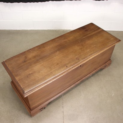 antiques, chest, antique chests, antique chest, Italian antique chest, antique chest, neoclassical chest, 19th century chest, Elm chest