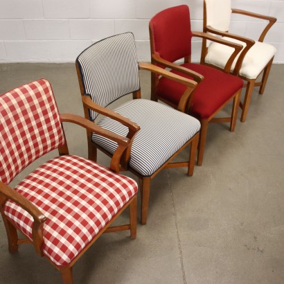 Gruppe von 4 Stühlen Stoff Italien 1950er