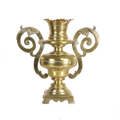 Vase in Brass