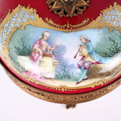 Sevres Chateau des Tuileries-Schatulle Porzellan Frankreich XIX Jhd