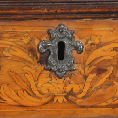 Baroque Chest of Drawers Maple Italy XVIII Century