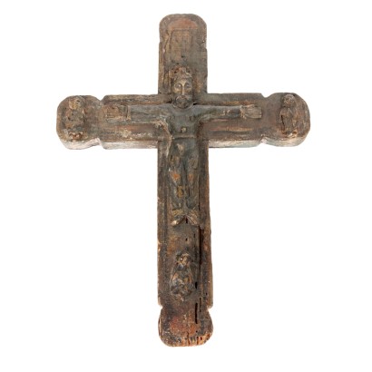 Crucifijo en Madera Tallada