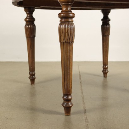 Neoclassical Table Walnut Italy XVIII Century