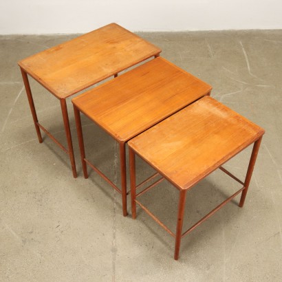 modernariato, modernariato di design, tavolino, tavolino modernariato, tavolino di modernariato, tavolino italiano, tavolino vintage, tavolino anni '60, tavolino design anni 60,Tris di Tavolini Anni 60