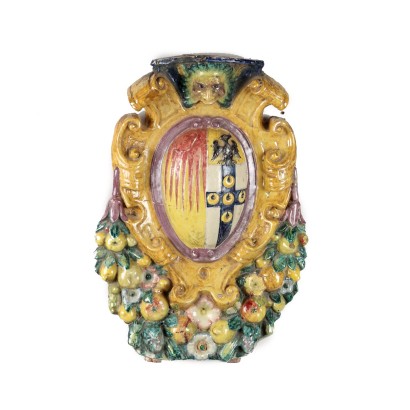 Heraldisches Wappen Majoilika Italien XIX Jhd