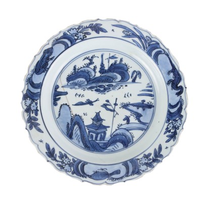Assiette Porcelaine Europe XIX-XX Siècle