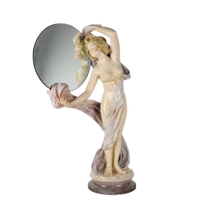 Estatua de cerámica de Venus