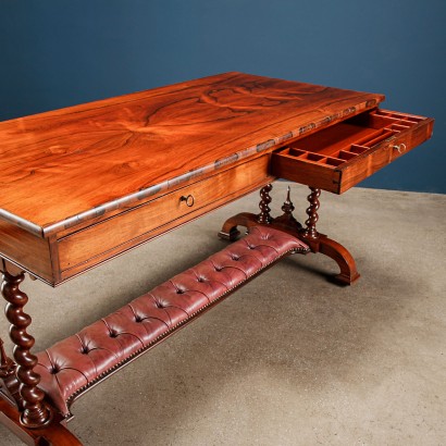 Arthur Blain desk