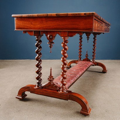 Arthur Blain desk