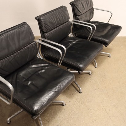 Group of Chairs ICF EA127 Leather Italy 1980s