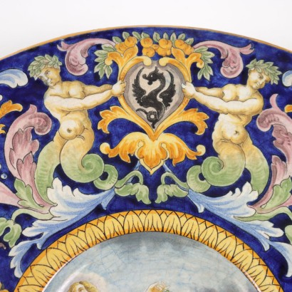 Paire d\'Assiettes de Parade Néo-Renaissance Céramique Italie XX Siècle
