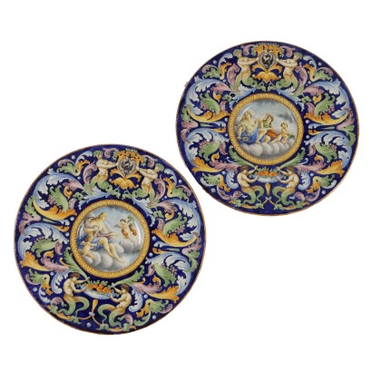 Pair of Parade Plates Neo-Renaissance Style Ceramic Italy XX Century