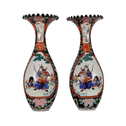 Paire de Vases Porcelaine Japon Période Meiji (1868-1912)