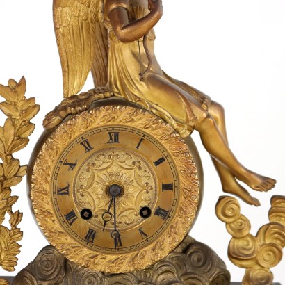 Reloj de pie de bronce